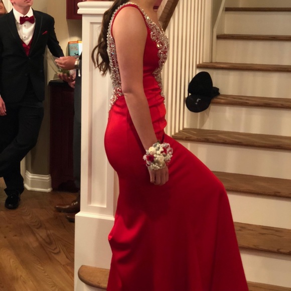 Prom dress!! - Picture 4 of 7